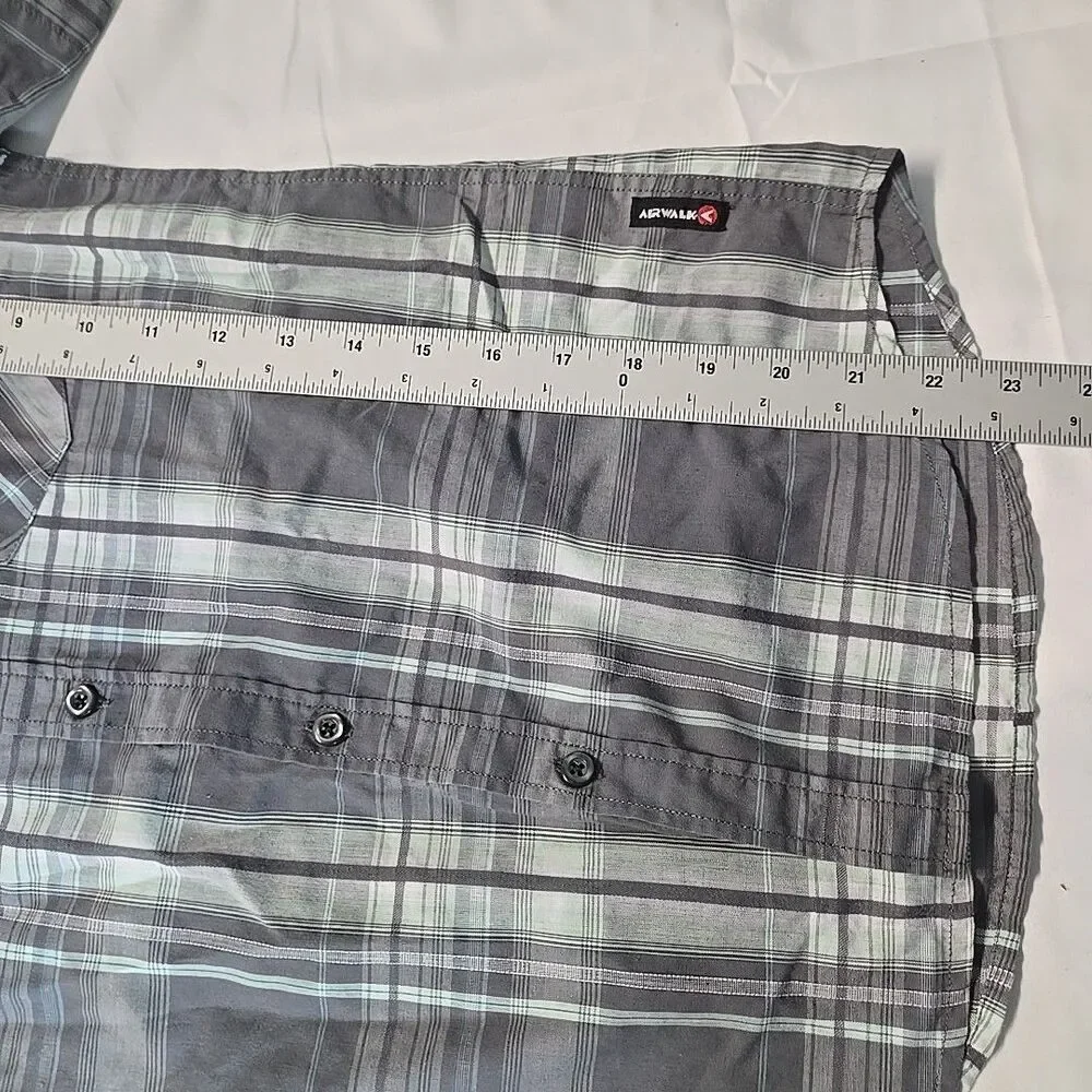 Airwalk Boys Short Sleeve Button Up Shirt Gray Plaid 8 Y2K Skater Streetwear